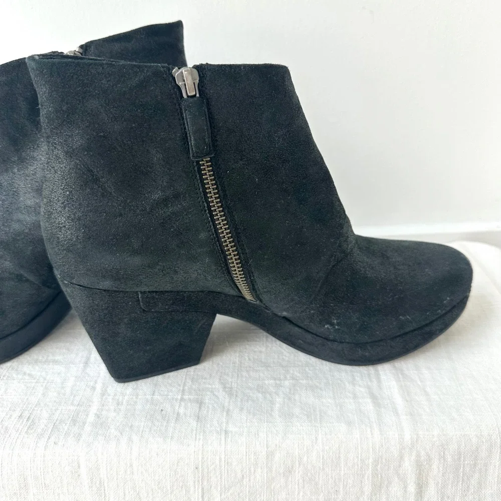 Eileen Fisher Black Suede Platform Block Heel Ankle Boots‎ Women's Size 10